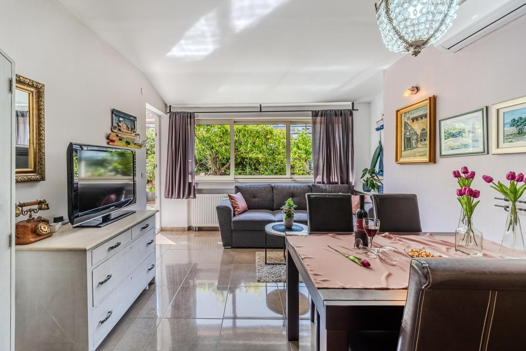 Appartement Beautiful With Garden And Terrace Split